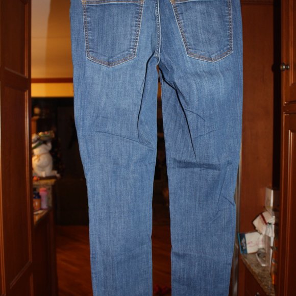 Universal Thread Goods Co Mid Rise Skinny Jeans Size 6. - Picture 9 of 9